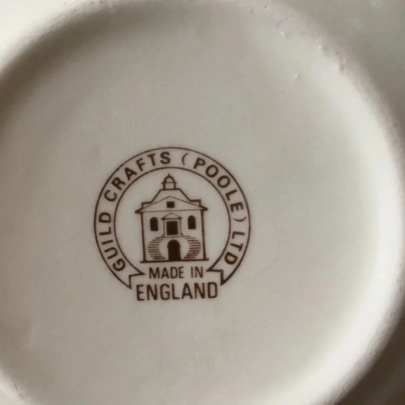 Queen Elizabeth II Silver Jubilee  commemorative dish - Picture 2 of 4